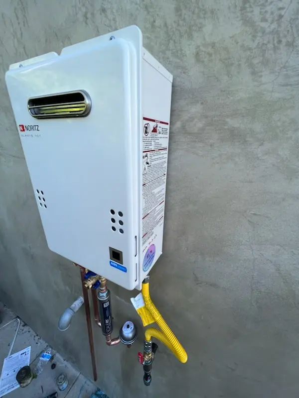 Tankless water heater installation for Celeste homes